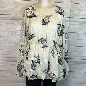 Med.  Easel Los Angeies Blouse